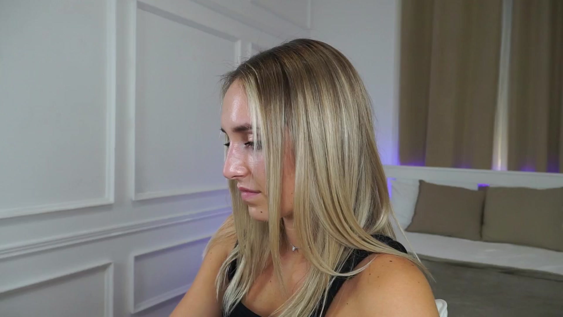Gallery image thumbnail from LenaaStar's myfreecams stream on, 10/14/2025, 19:04 image 15 of 20