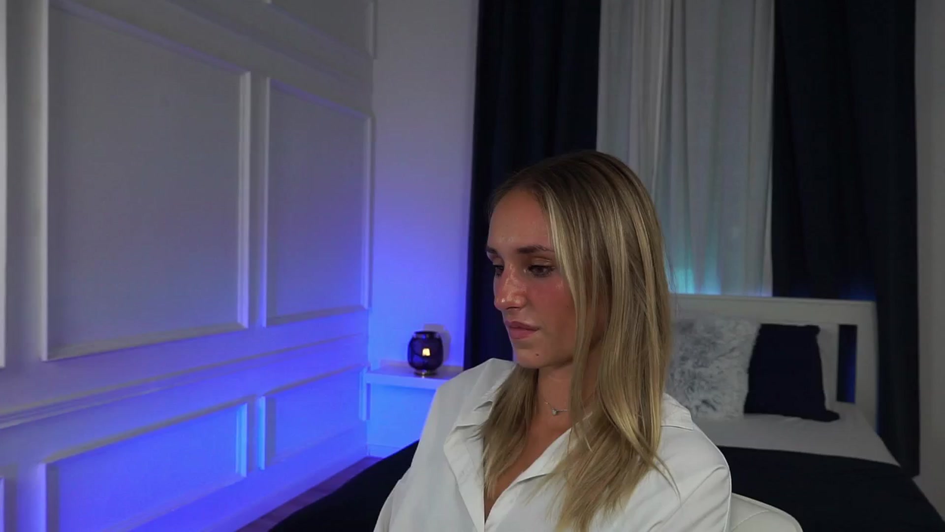 Gallery image thumbnail from LenaaStar's myfreecams stream on, 10/16/2025, 17:37 image 11 of 20