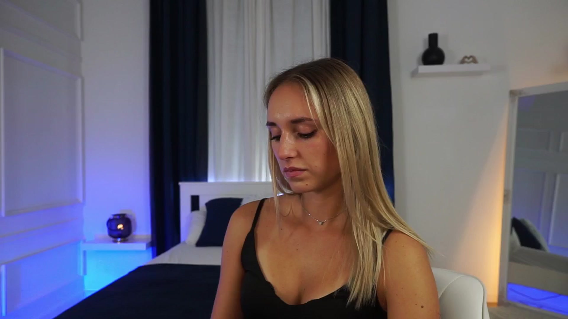 Gallery image thumbnail from LenaaStar's myfreecams stream on, 10/23/2025, 17:26 image 17 of 20