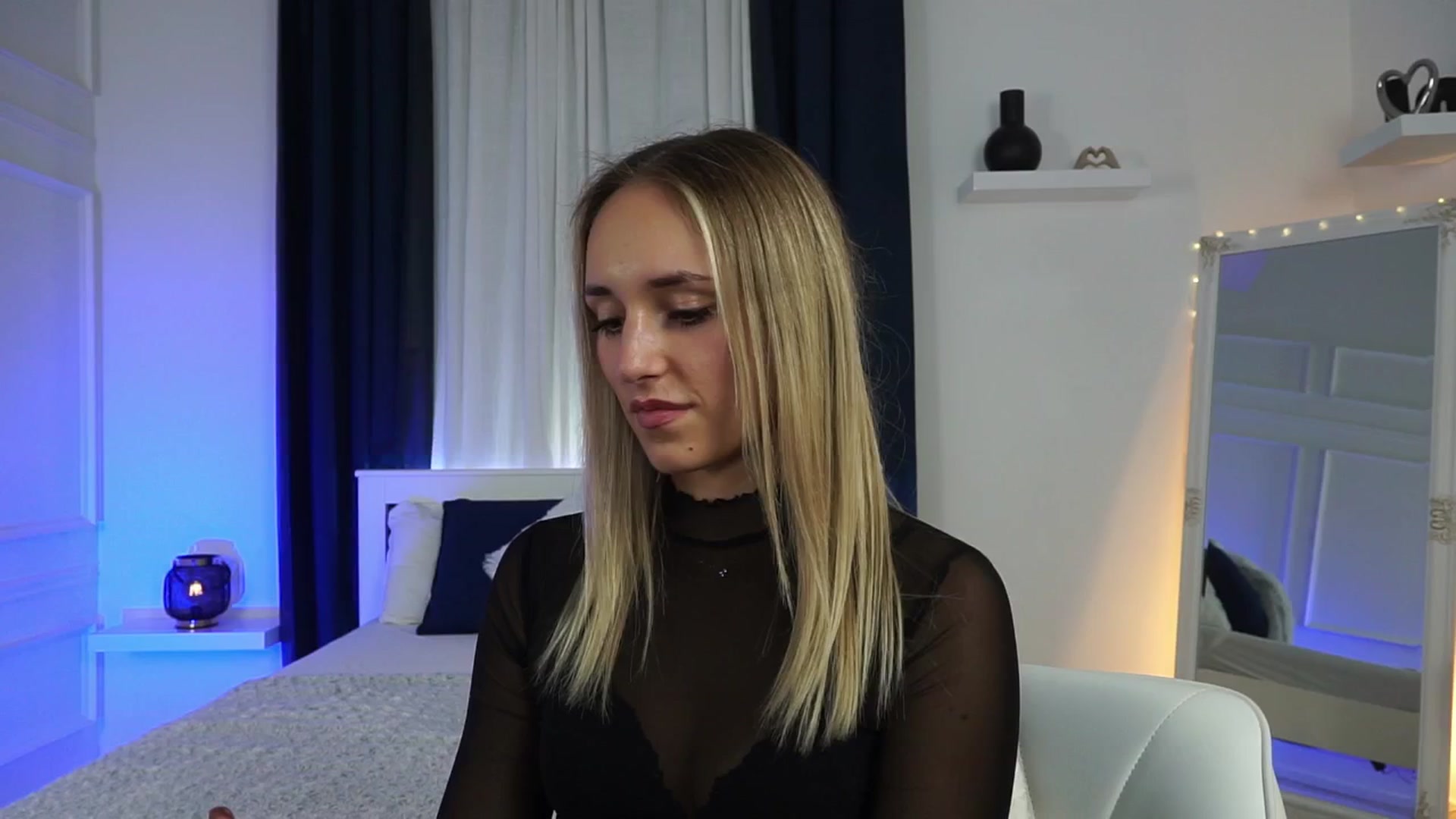 Gallery image thumbnail from LenaaStar's myfreecams stream on, 10/29/2025, 18:28 image 14 of 20