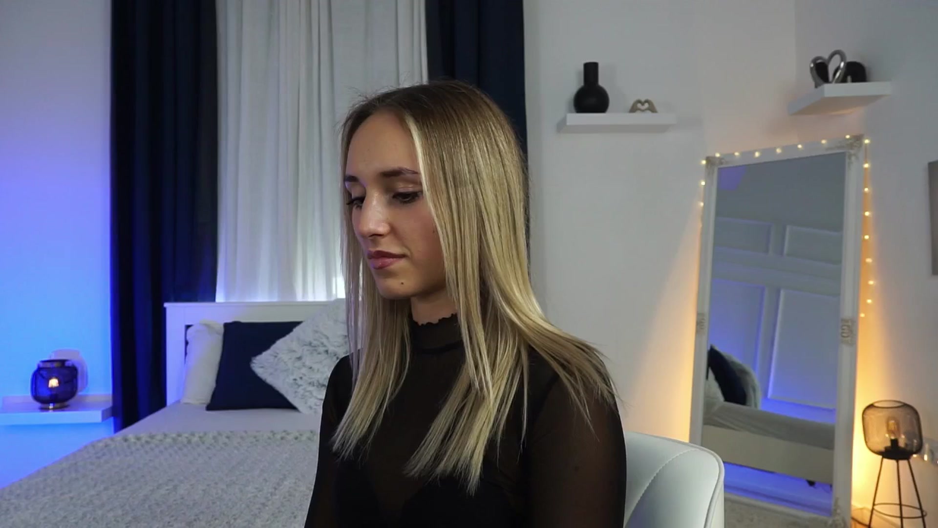 Gallery image thumbnail from LenaaStar's myfreecams stream on, 10/29/2025, 18:28 image 6 of 20