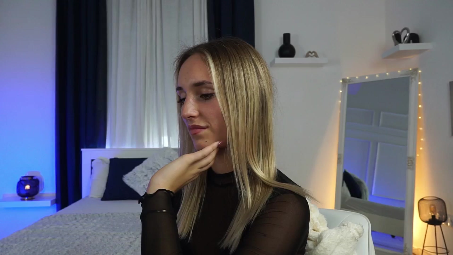 Gallery image thumbnail from LenaaStar's myfreecams stream on, 10/29/2025, 20:06 image 13 of 20