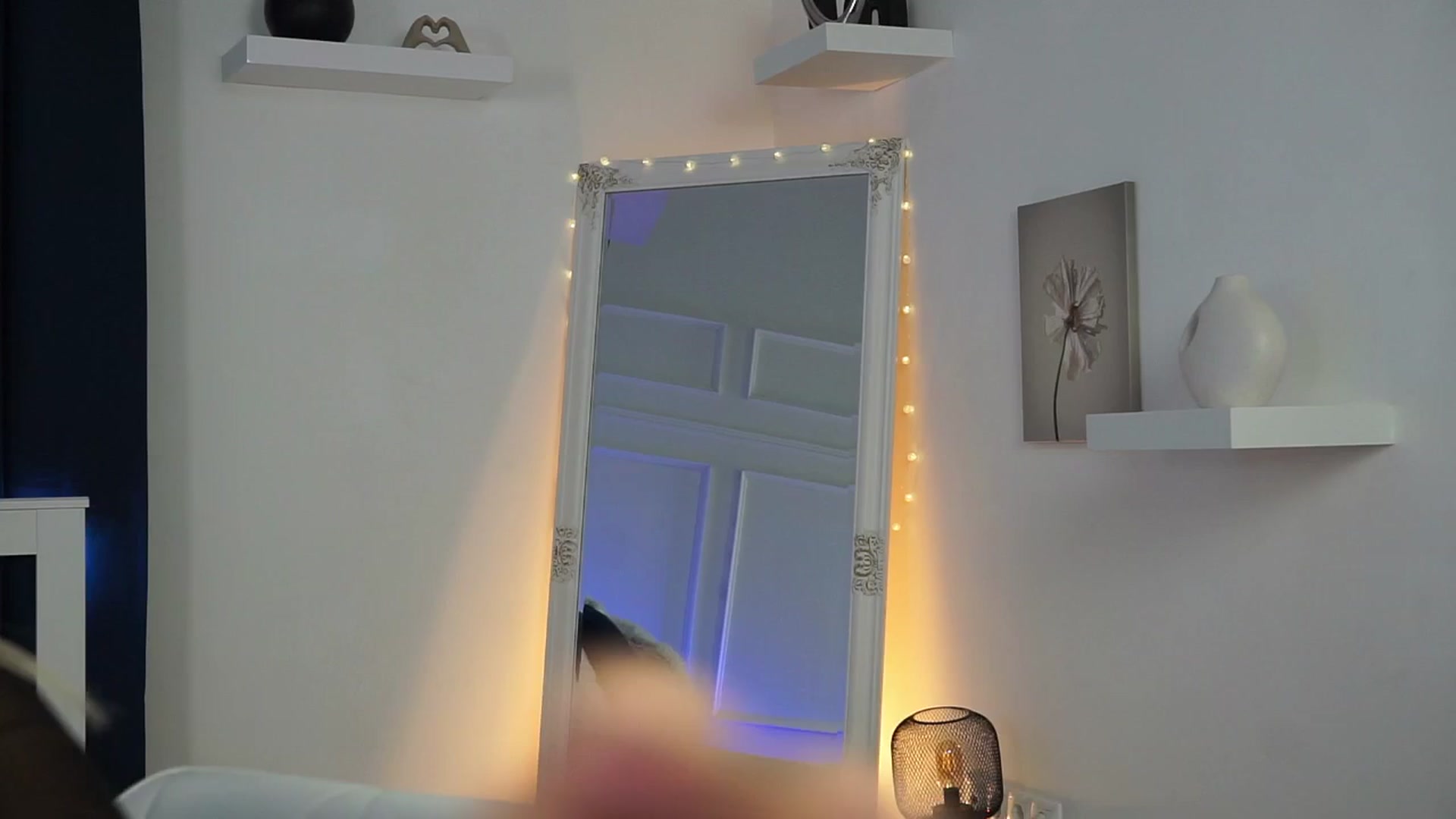 Gallery image thumbnail from LenaaStar's myfreecams stream on, 10/29/2025, 20:06 image 15 of 20