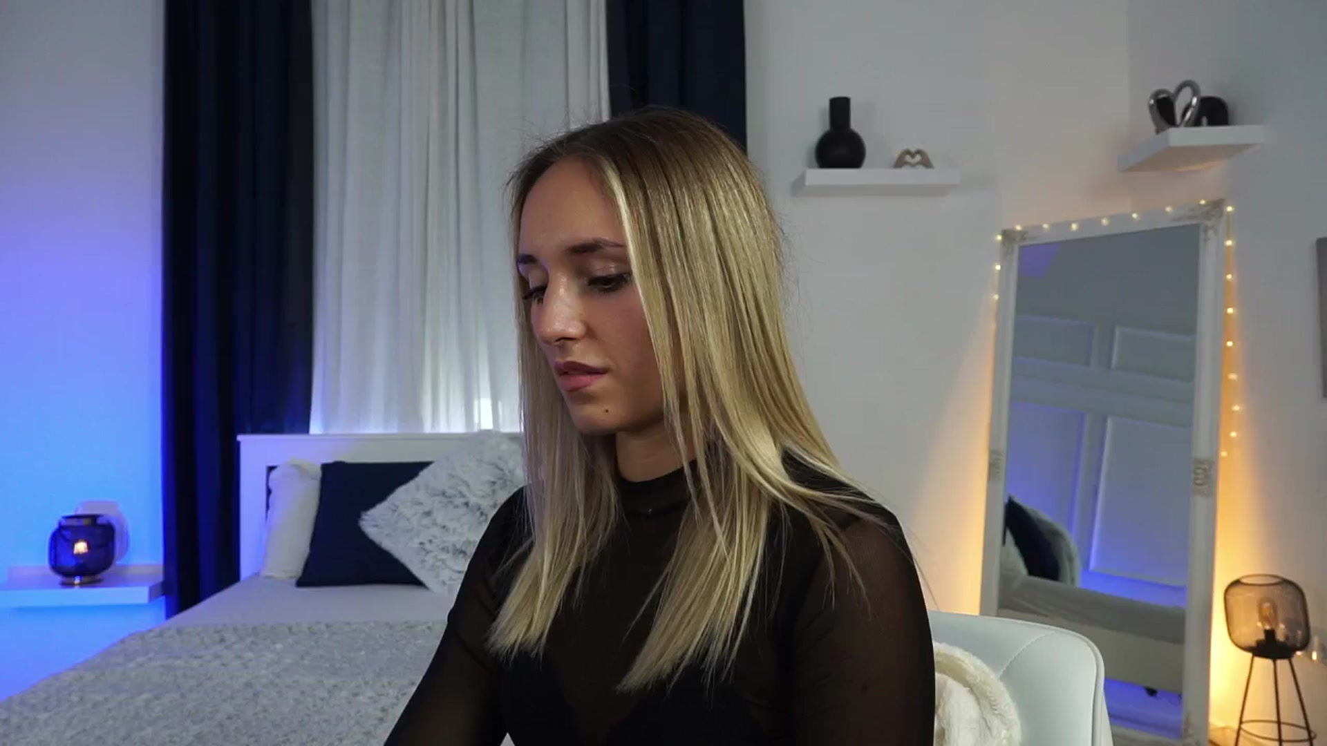 Gallery image thumbnail from LenaaStar's myfreecams stream on, 10/29/2025, 20:06 image 4 of 20