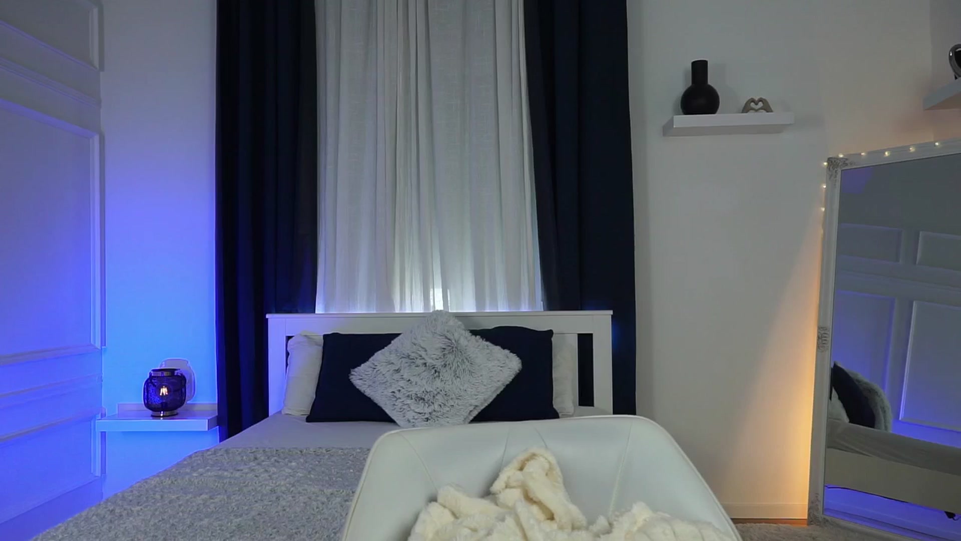 Gallery image thumbnail from LenaaStar's myfreecams stream on, 10/29/2025, 20:06 image 20 of 20