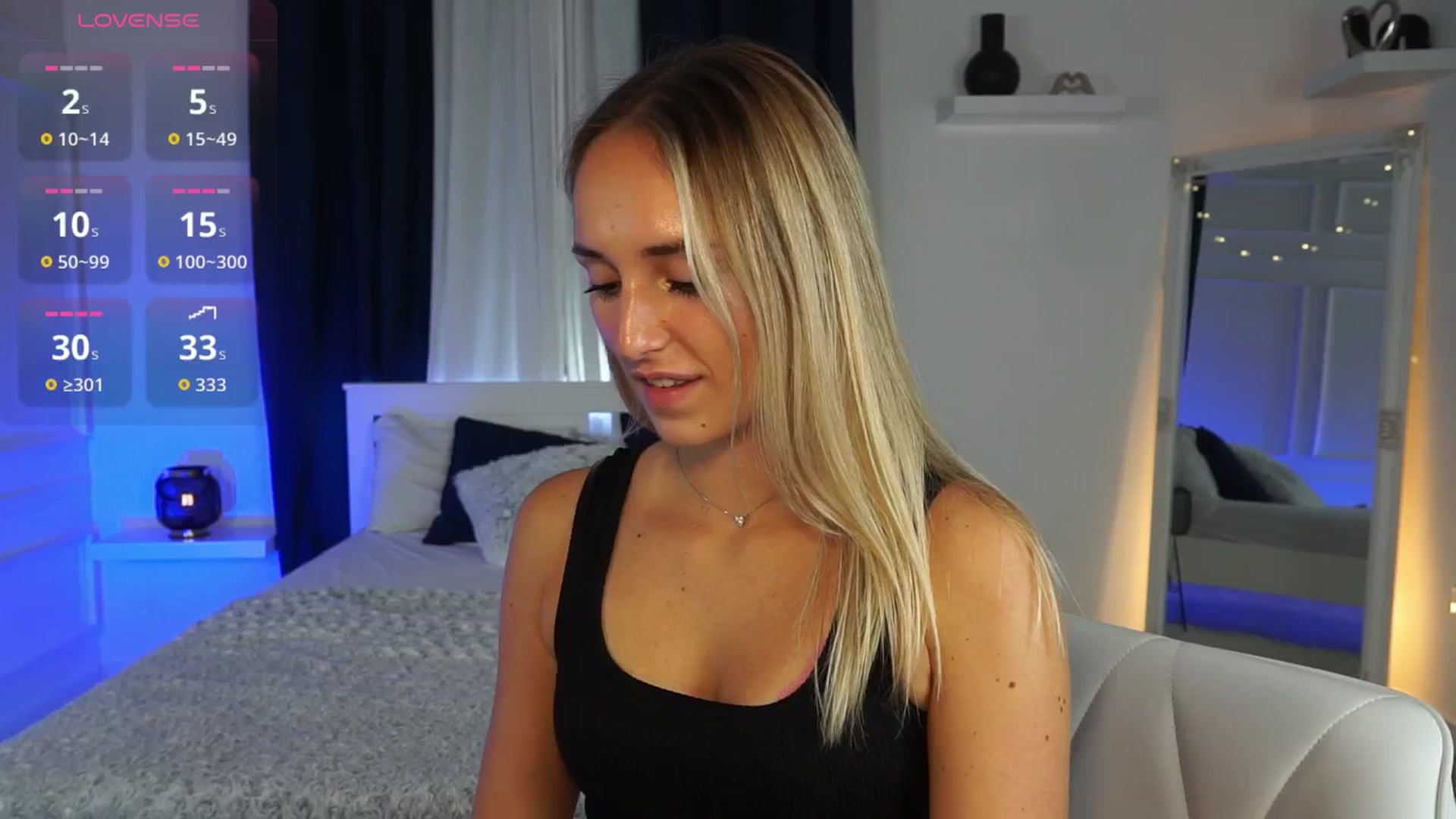 Gallery image thumbnail from LenaaStar's myfreecams stream on, 11/04/2025, 17:03 image 9 of 20