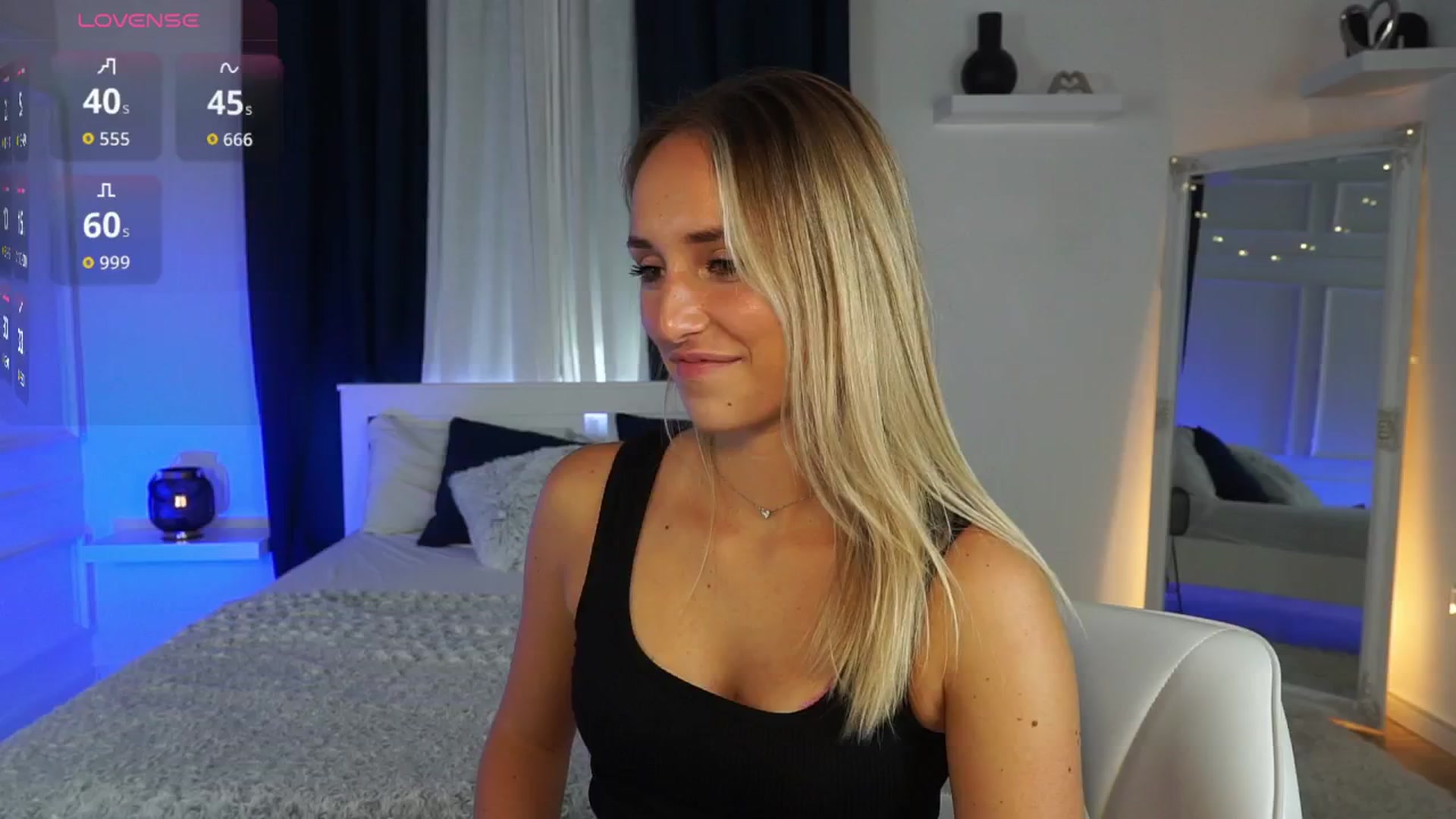Gallery image thumbnail from LenaaStar's myfreecams stream on, 11/04/2025, 17:03 image 13 of 20