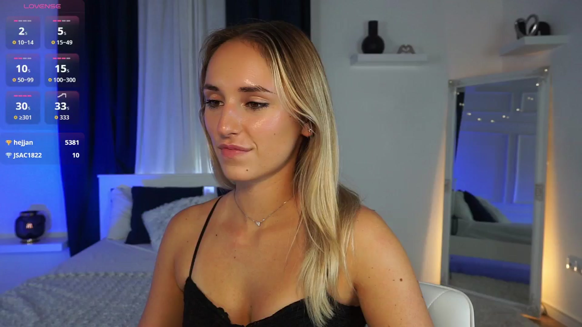 Gallery image thumbnail from LenaaStar's myfreecams stream on, 11/06/2025, 16:37 image 4 of 20