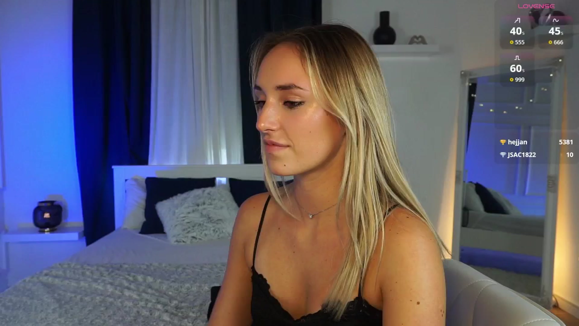 Gallery image thumbnail from LenaaStar's myfreecams stream on, 11/06/2025, 18:40 image 15 of 20