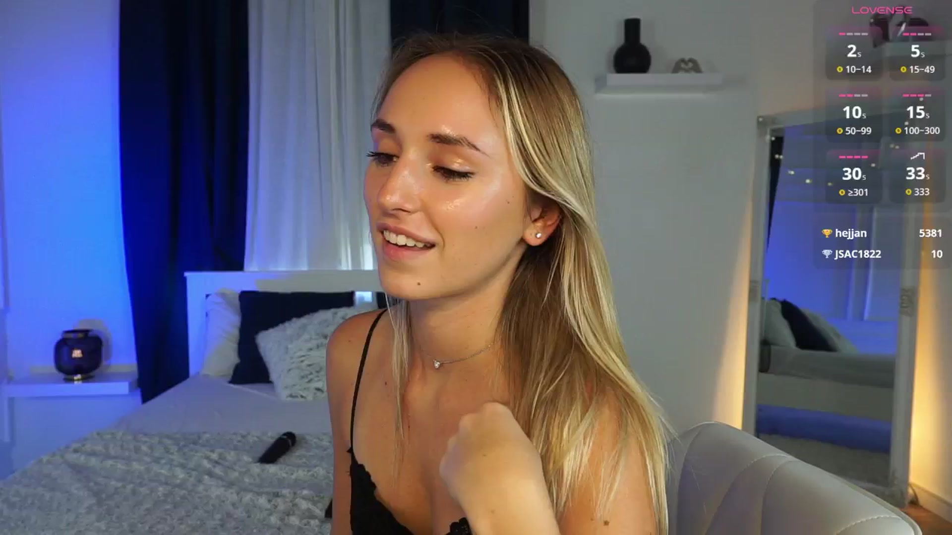 Gallery image thumbnail from LenaaStar's myfreecams stream on, 11/06/2025, 18:40 image 11 of 20
