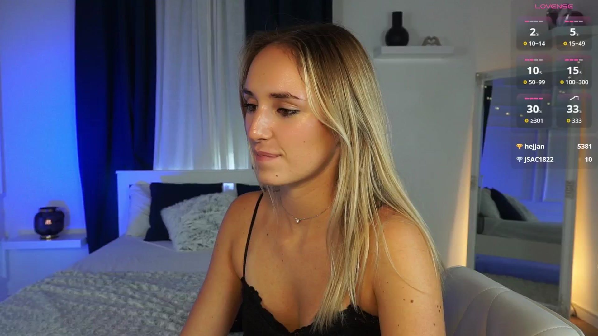 Gallery image thumbnail from LenaaStar's myfreecams stream on, 11/06/2025, 18:40 image 14 of 20