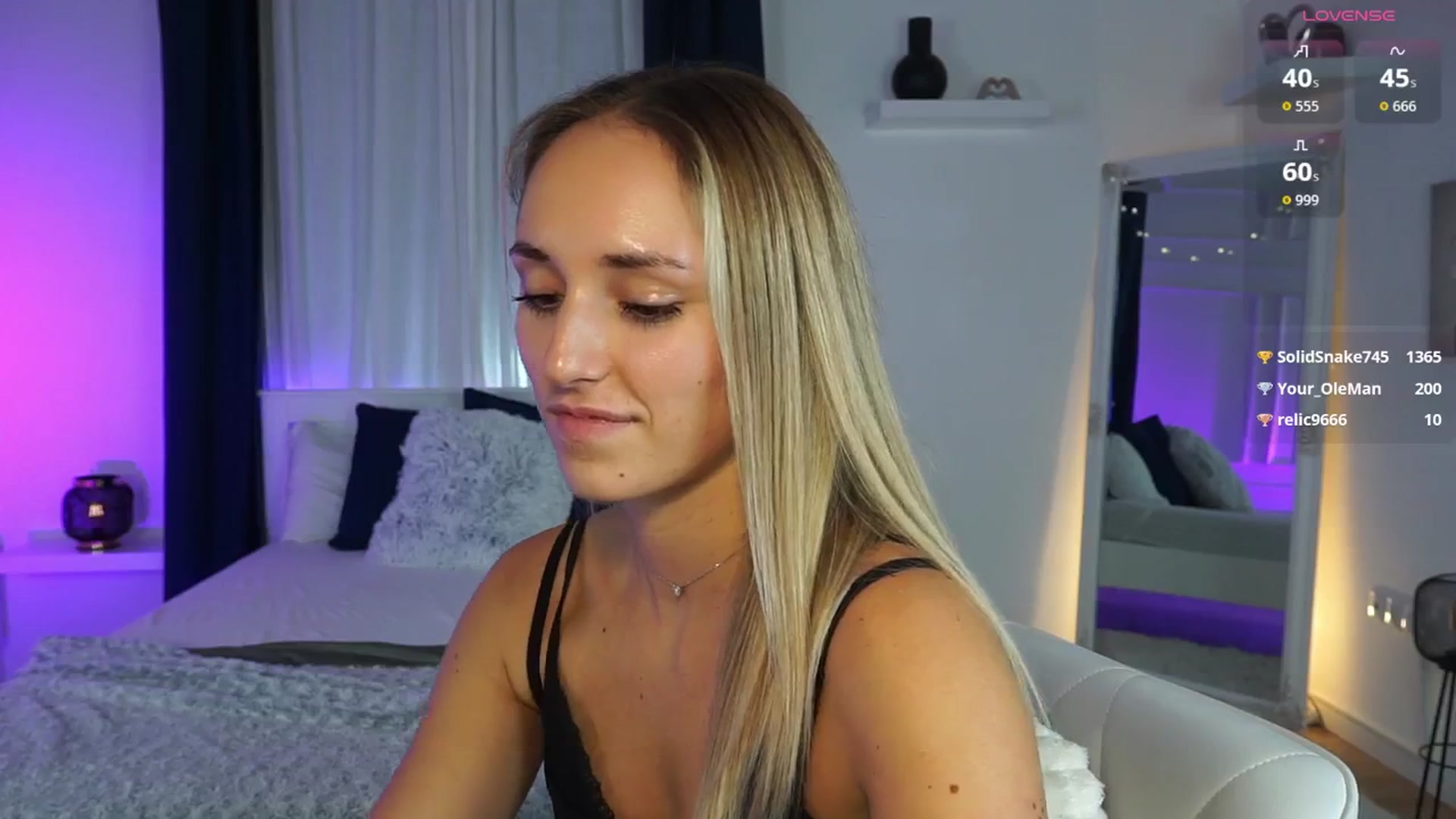 Gallery image thumbnail from LenaaStar's myfreecams stream on, 11/10/2025, 21:47 image 17 of 20