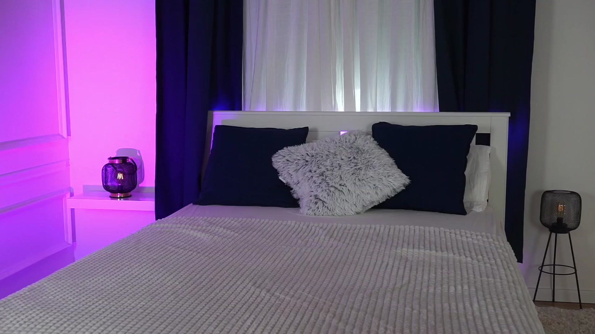 Gallery image thumbnail from LenaaStar's myfreecams stream on, 11/23/2025, 20:09 image 17 of 20