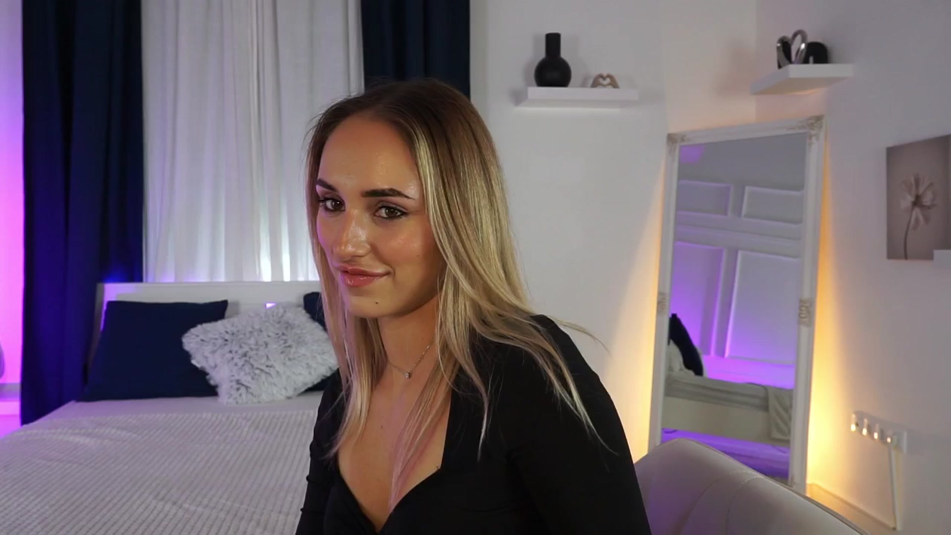 Gallery image thumbnail from LenaaStar's myfreecams stream on, 11/23/2025, 20:09 image 20 of 20