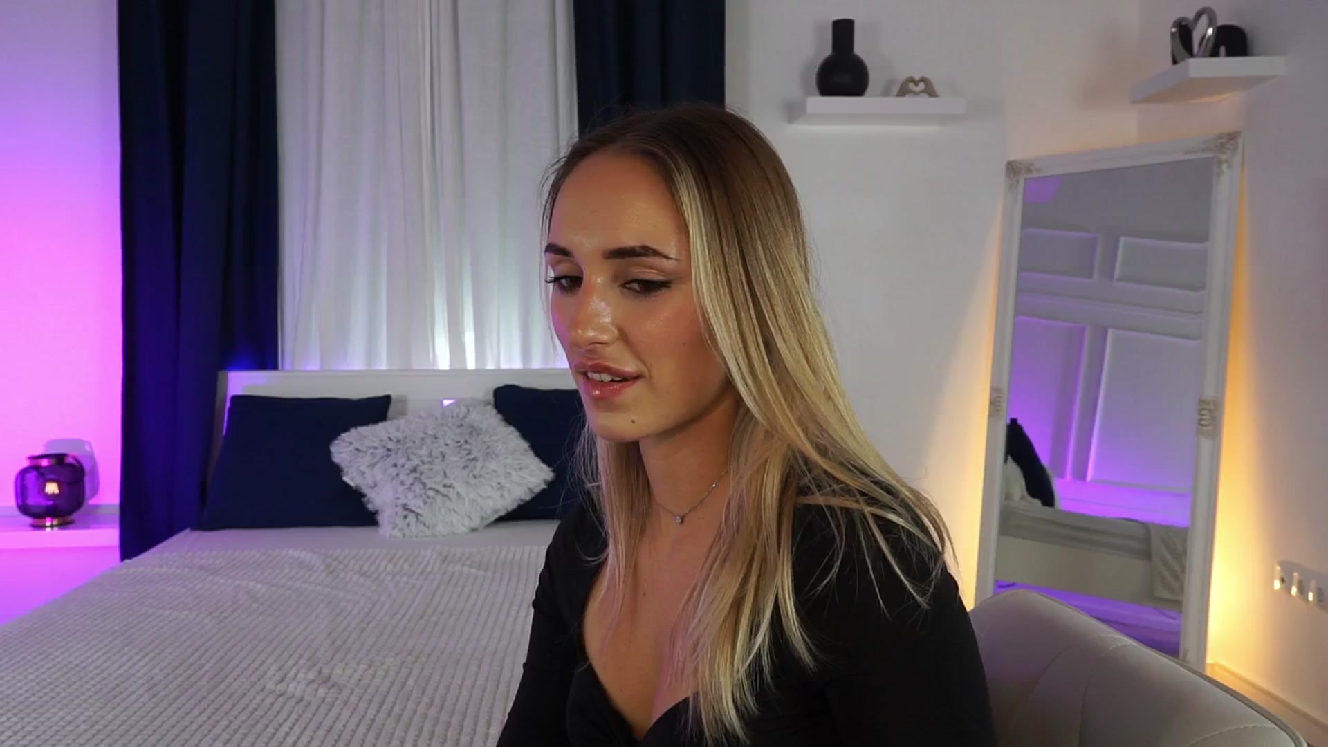 Gallery image thumbnail from LenaaStar's myfreecams stream on, 11/23/2025, 20:09 image 13 of 20