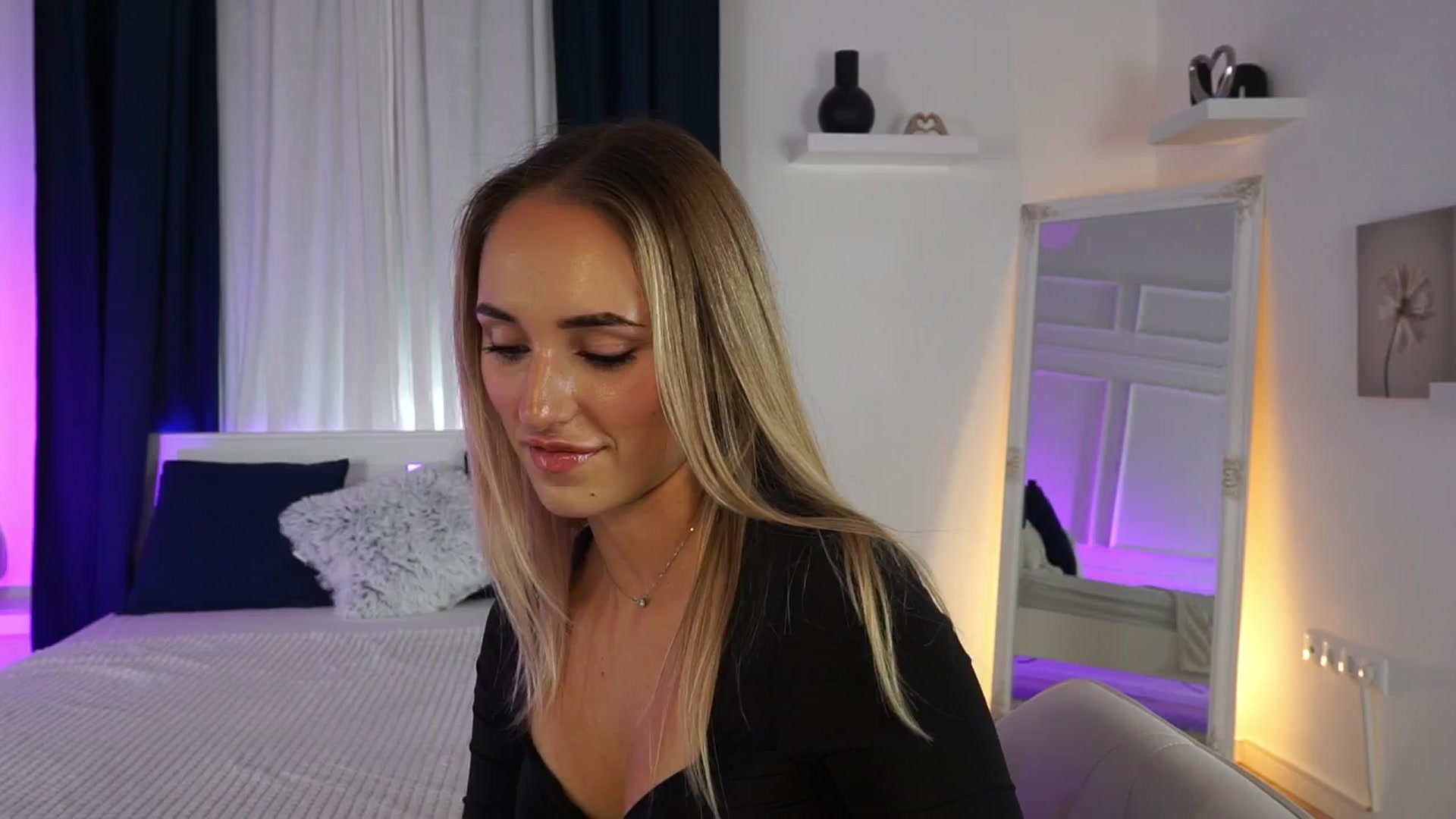 Gallery image thumbnail from LenaaStar's myfreecams stream on, 11/23/2025, 20:09 image 18 of 20