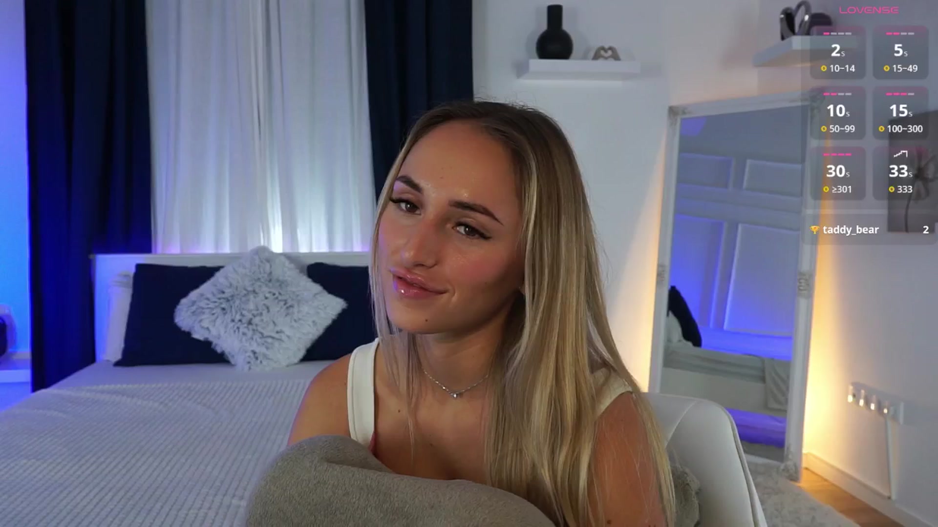 Gallery image thumbnail from LenaaStar's myfreecams stream on, 11/25/2025, 17:43 image 7 of 20
