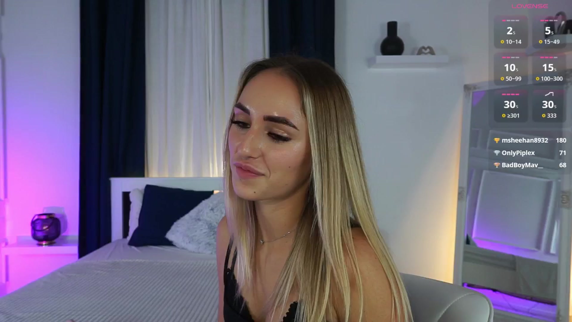 Gallery image thumbnail from LenaaStar's myfreecams stream on, 12/12/2025, 21:01 image 11 of 20