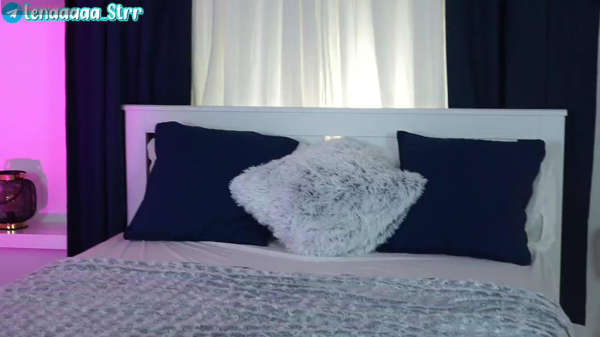 Gallery image thumbnail from LenaaStar's myfreecams stream on, 12/23/2025, 16:59 image 12 of 20