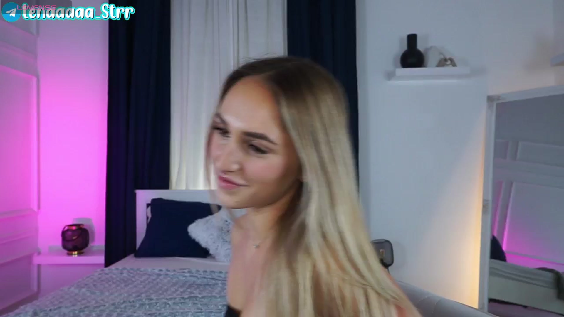 Gallery image thumbnail from LenaaStar's myfreecams stream on, 12/23/2025, 18:12 image 12 of 20