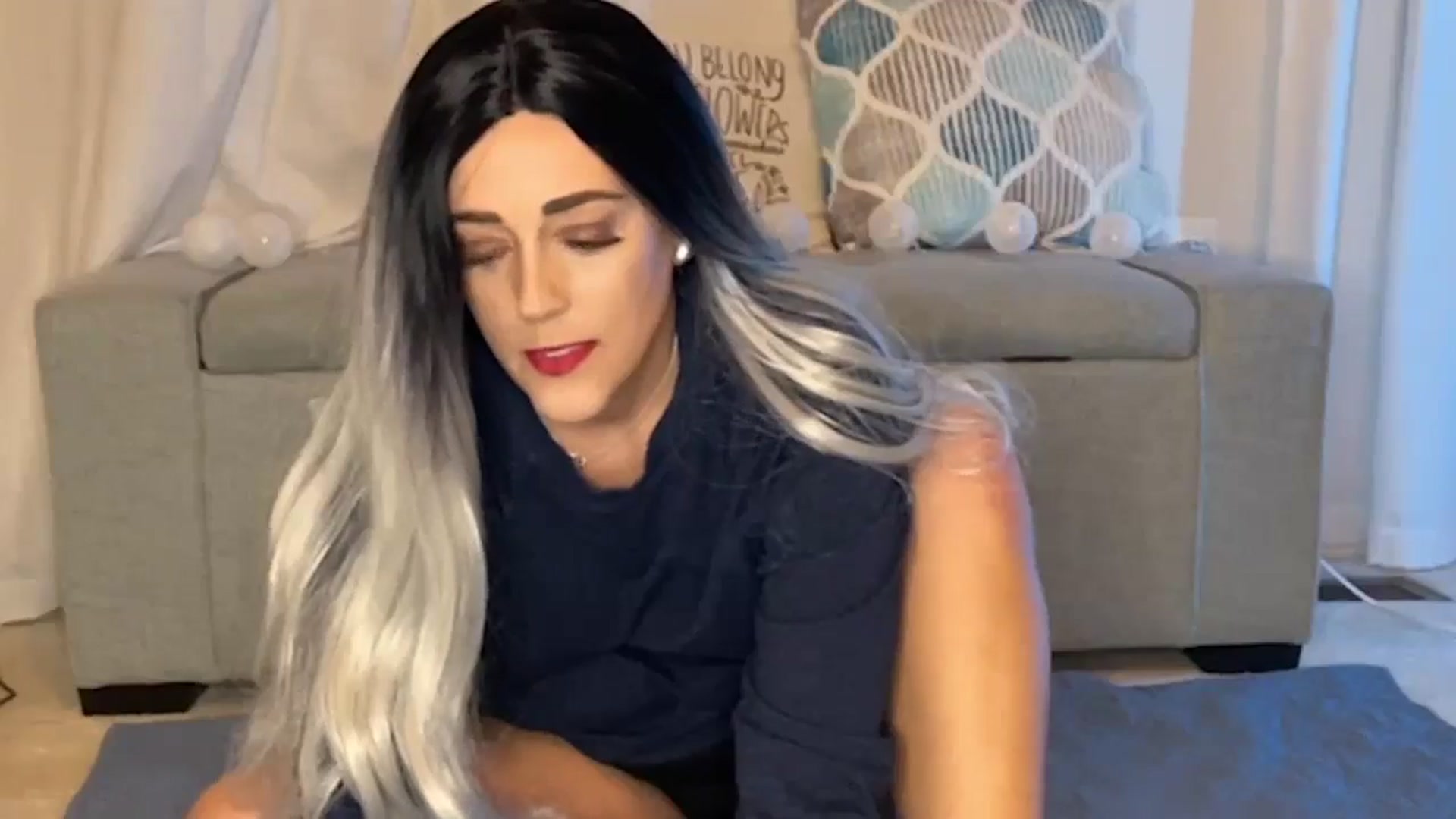 Gallery image thumbnail from Lenajane's myfreecams stream on, 10/15/2024, 01:20 image 8 of 20