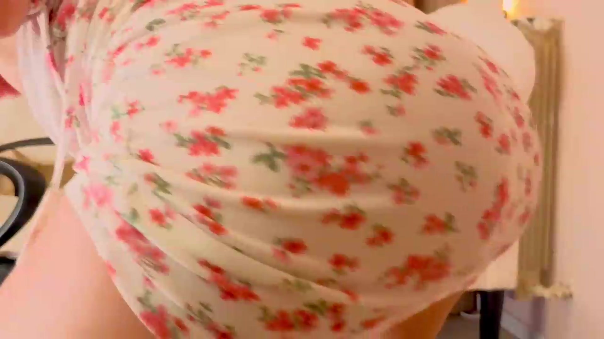 Gallery image thumbnail from Lenamuti25's myfreecams stream on, 06/28/2026, 08:47 image 17 of 20