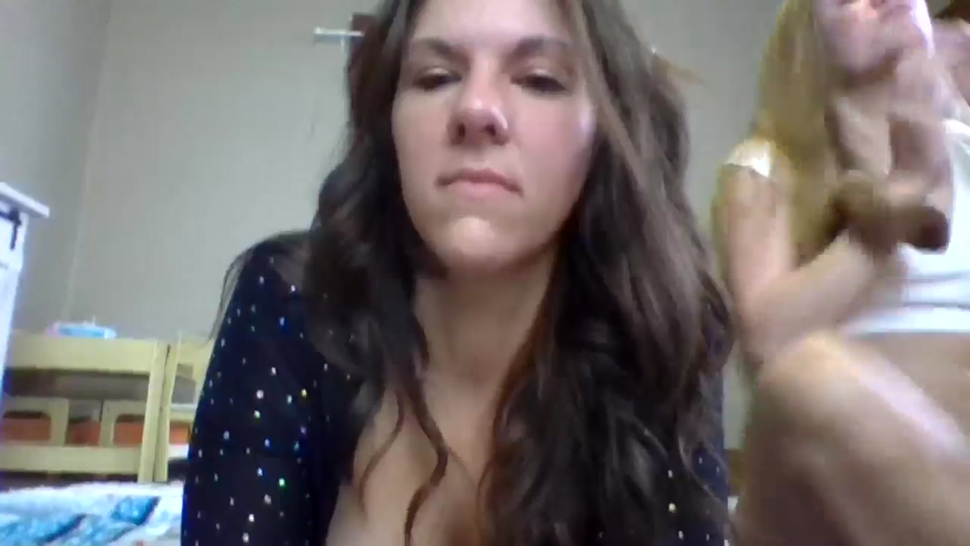 Gallery image thumbnail from LeniHill's myfreecams stream on, 11/20/2024, 17:23 image 6 of 20