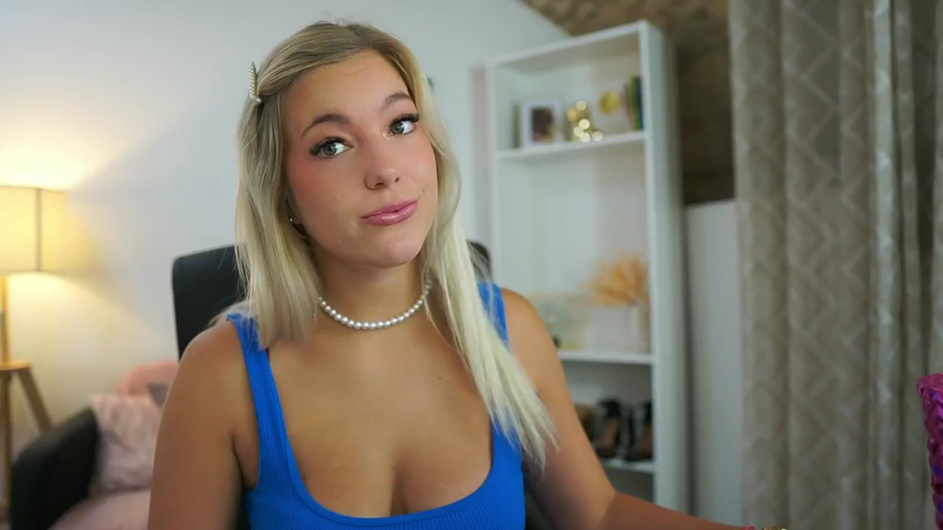 Gallery image thumbnail from Leokitty_'s myfreecams stream on, 07/30/2025, 14:11 image 16 of 20