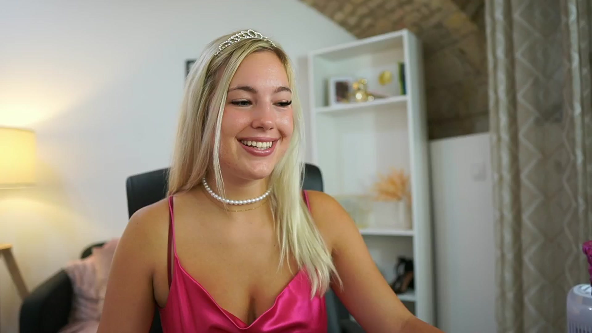 Gallery image thumbnail from Leokitty_'s myfreecams stream on, 08/05/2025, 10:53 image 1 of 20