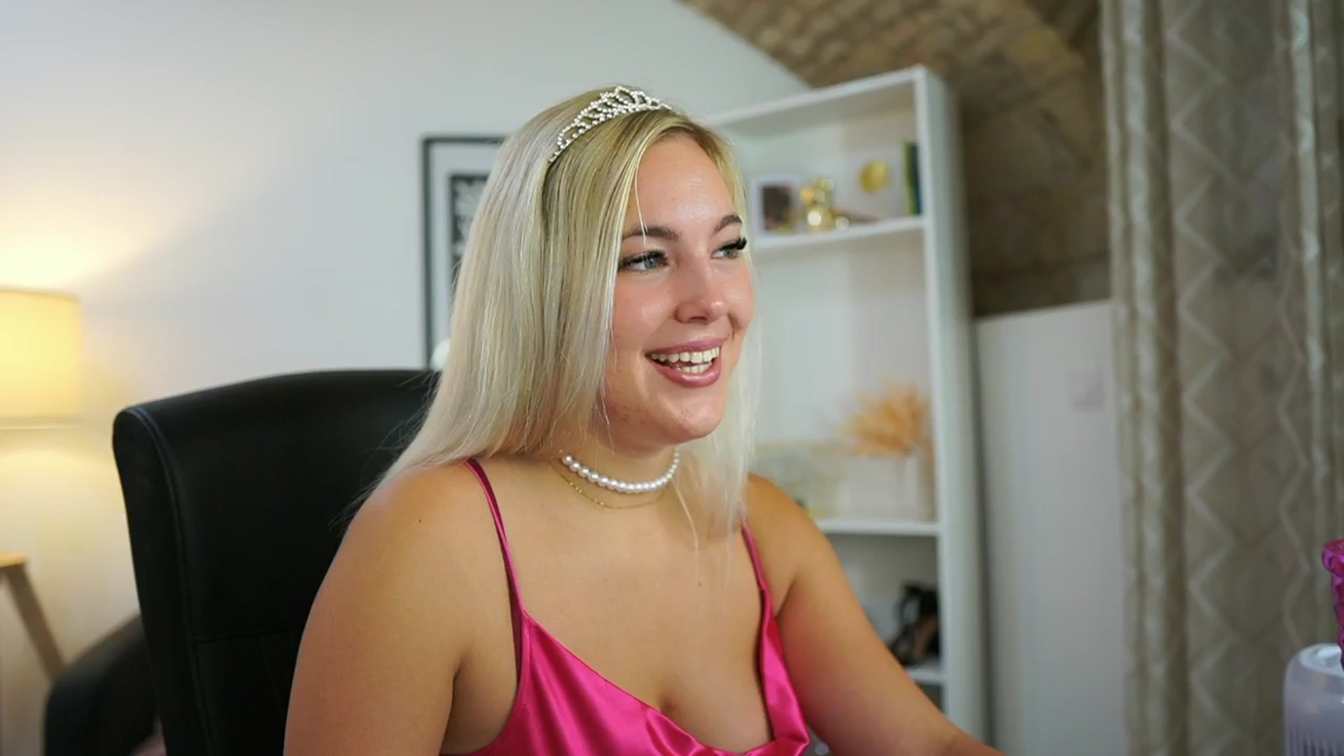 Gallery image thumbnail from Leokitty_'s myfreecams stream on, 08/05/2025, 11:23 image 20 of 20