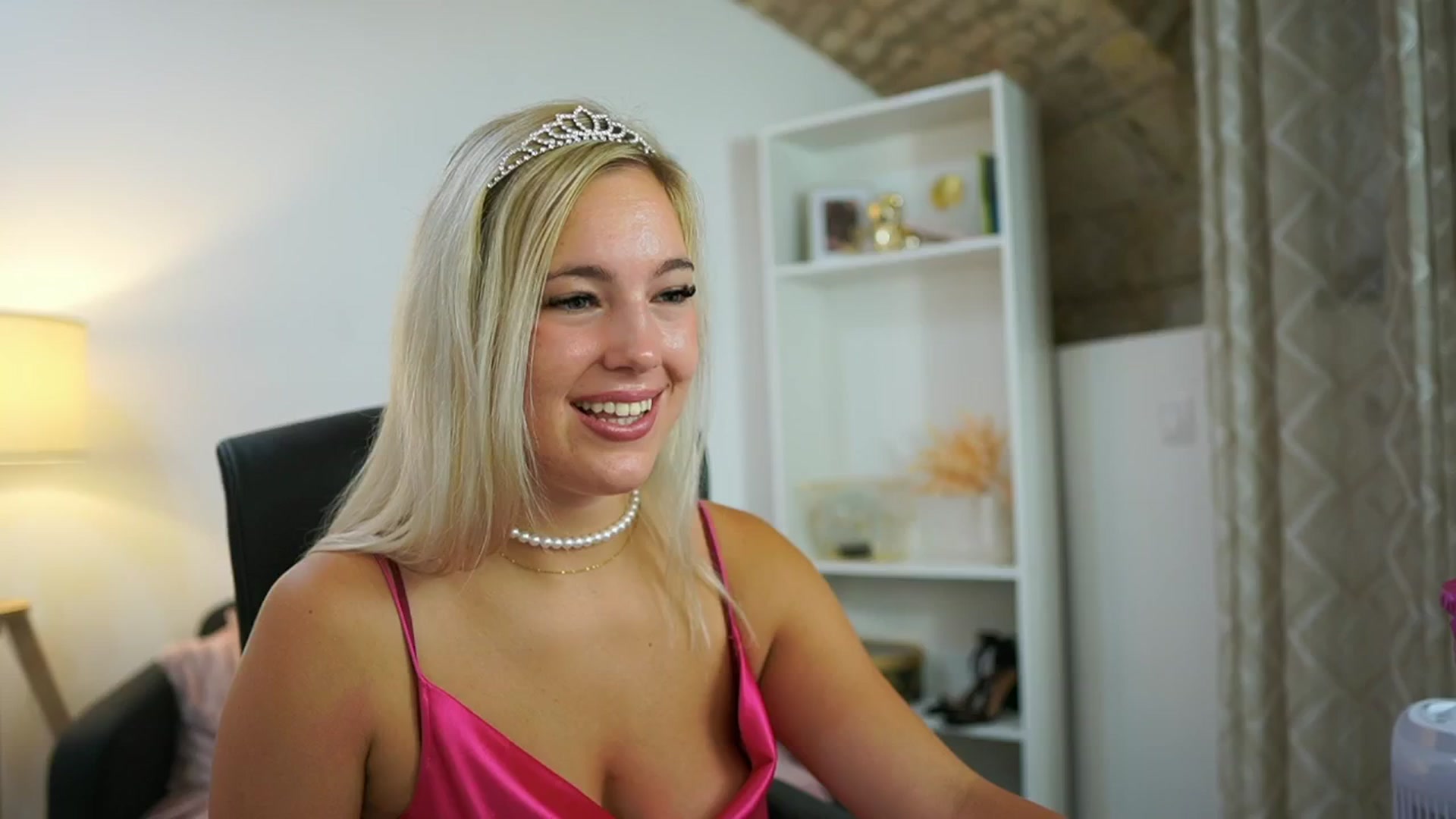 Gallery image thumbnail from Leokitty_'s myfreecams stream on, 08/05/2025, 12:55 image 17 of 20