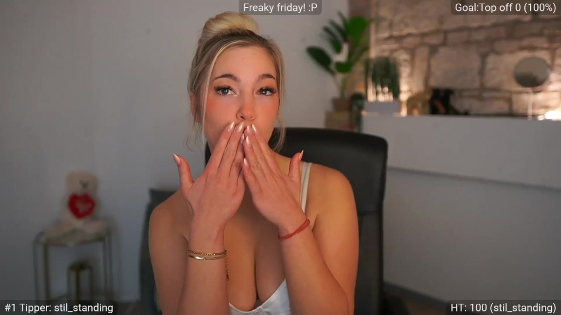 Gallery image thumbnail from Leokitty_'s myfreecams stream on, 01/09/2026, 16:36 image 5 of 20