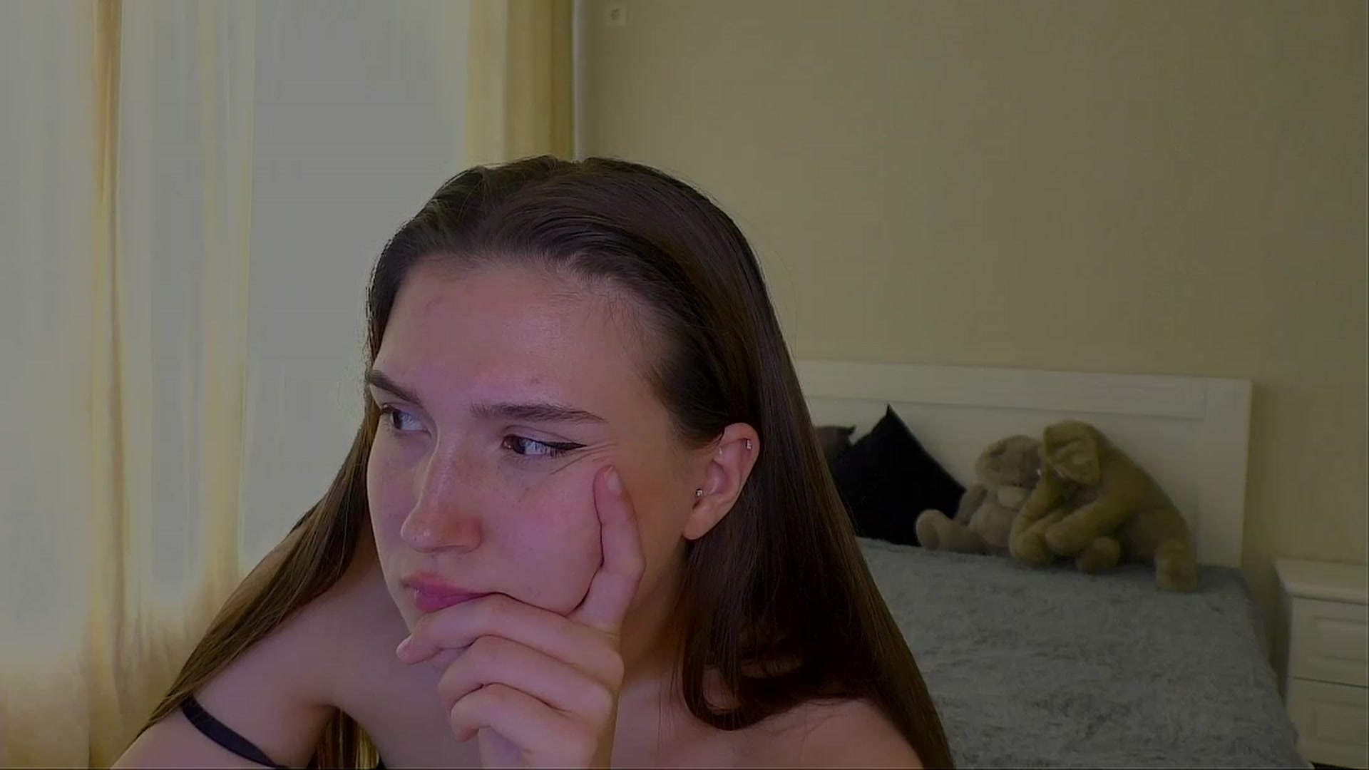 Gallery image thumbnail from LeraNuttella's myfreecams stream on, 03/29/2023, 09:59 image 2 of 20