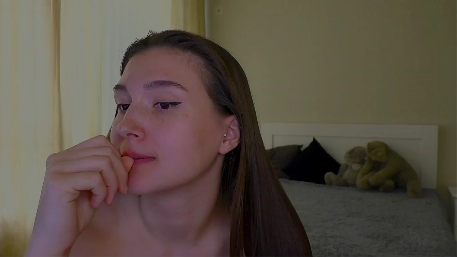 Gallery image thumbnail from LeraNuttella's myfreecams stream on, 03/29/2023, 09:59 image 13 of 20