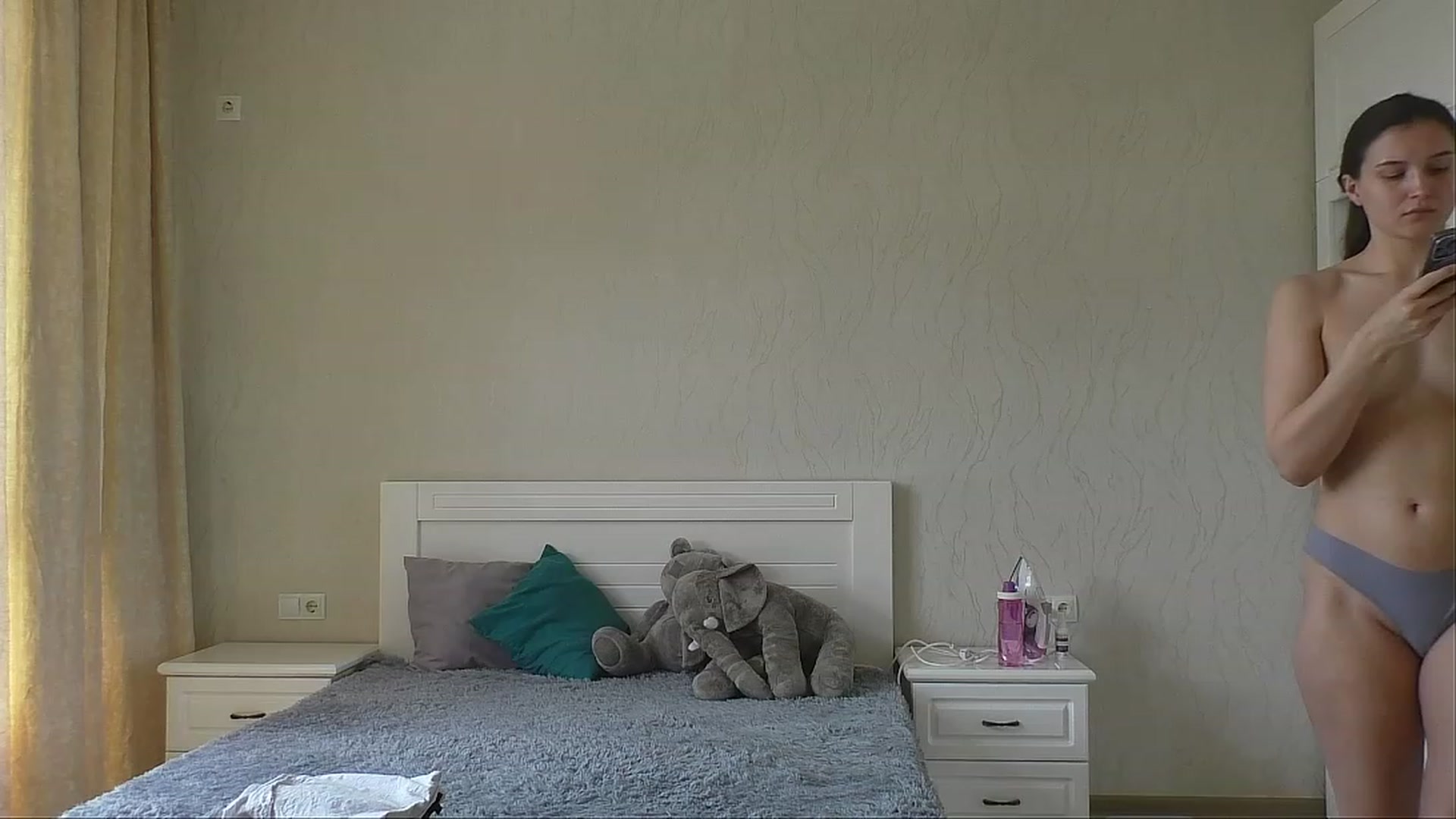 Gallery image thumbnail from LeraNuttella's myfreecams stream on, 04/26/2023, 09:13 image 11 of 20