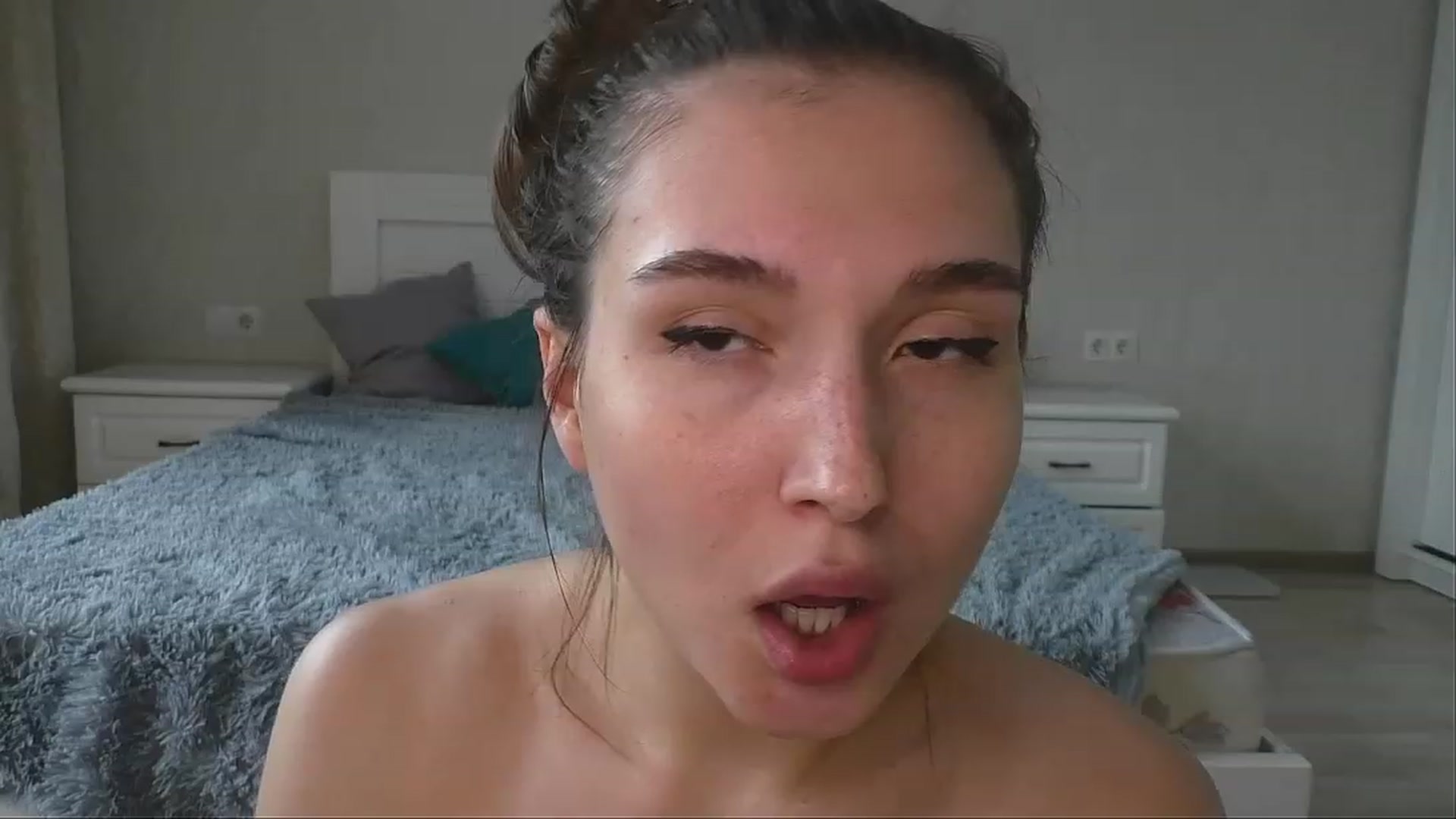 Gallery image thumbnail from LeraNuttella's myfreecams stream on, 05/12/2023, 10:23 image 13 of 20