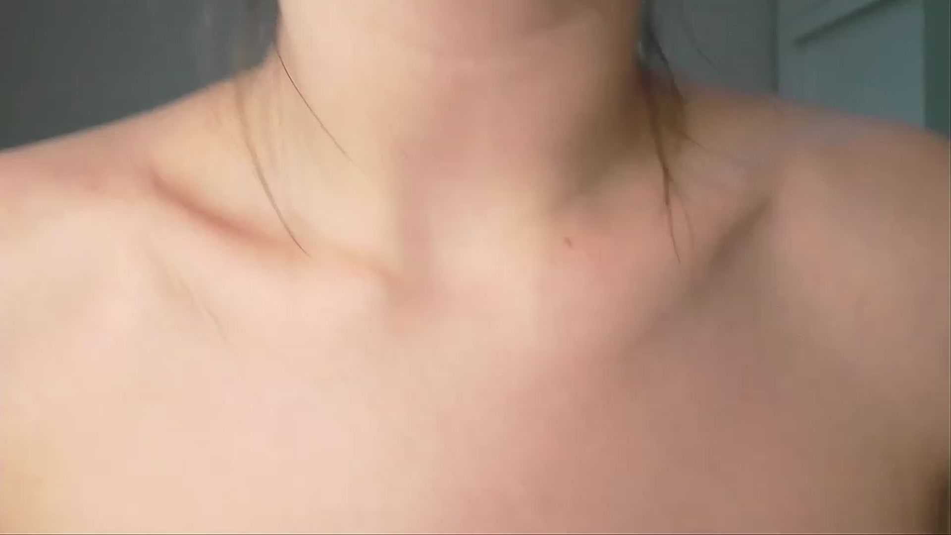 Gallery image thumbnail from LeraNuttella's myfreecams stream on, 05/12/2023, 10:23 image 11 of 20