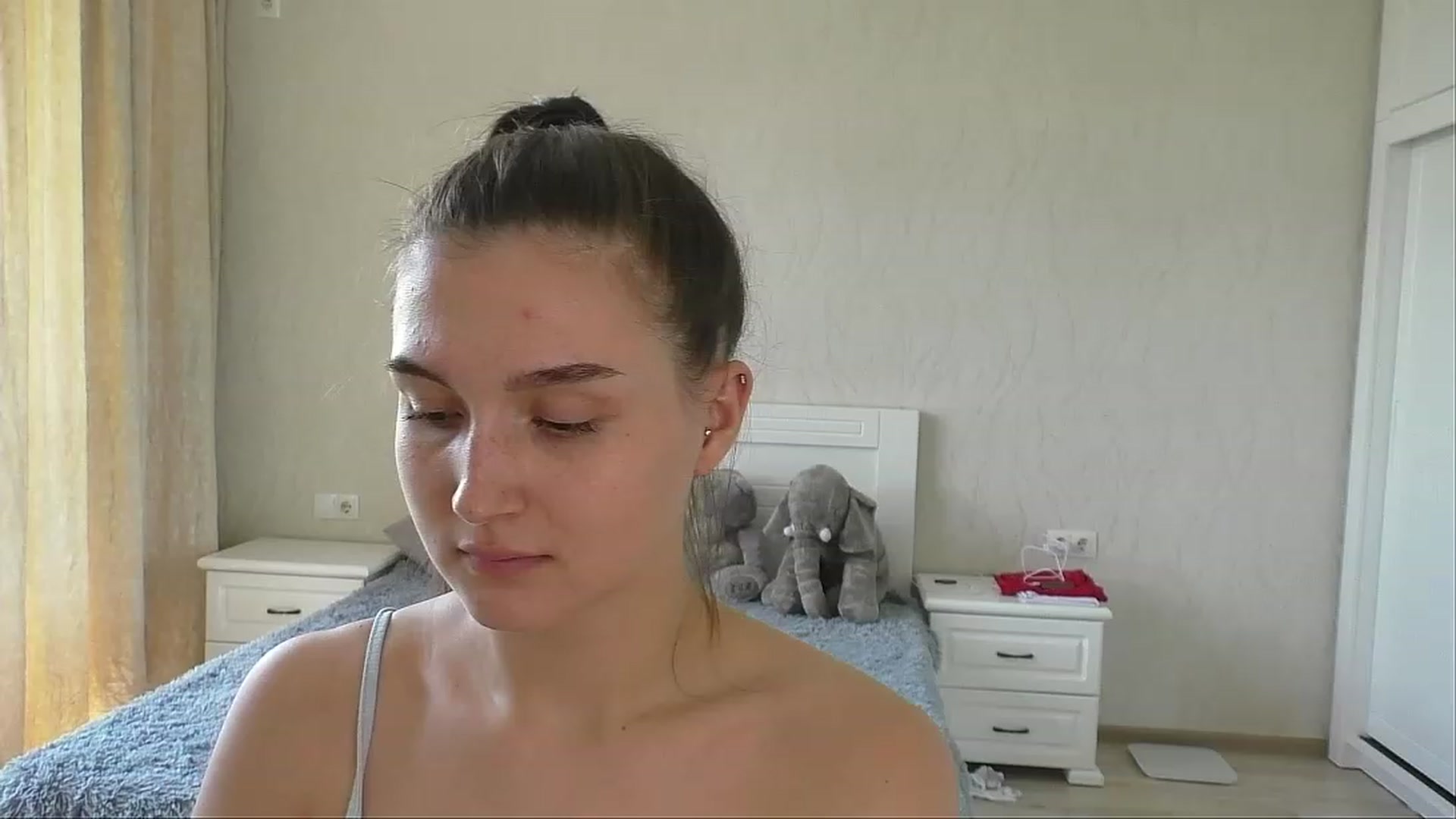 Gallery image thumbnail from LeraNuttella's myfreecams stream on, 05/22/2023, 09:14 image 16 of 20
