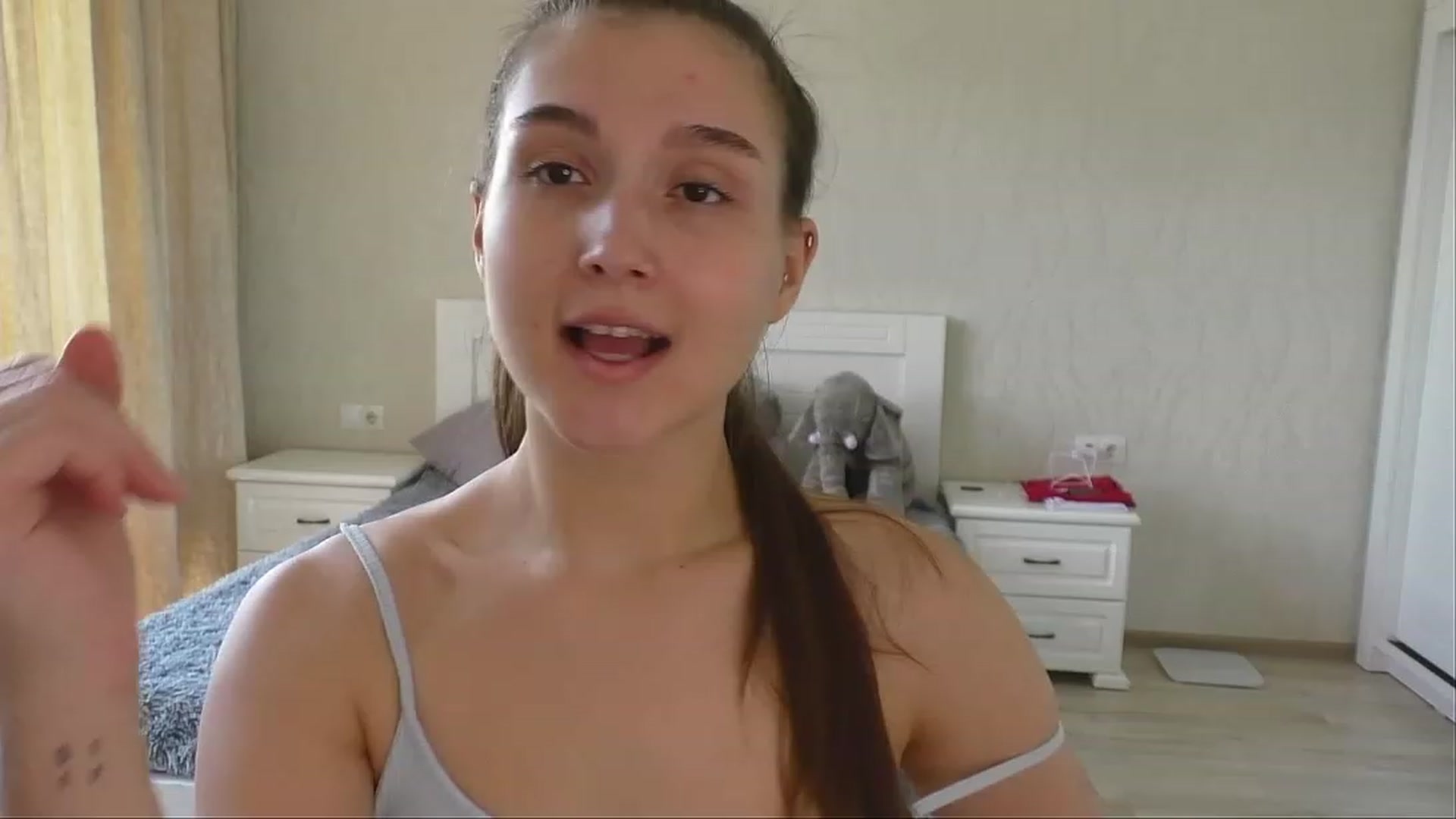 Gallery image thumbnail from LeraNuttella's myfreecams stream on, 05/22/2023, 09:14 image 10 of 20