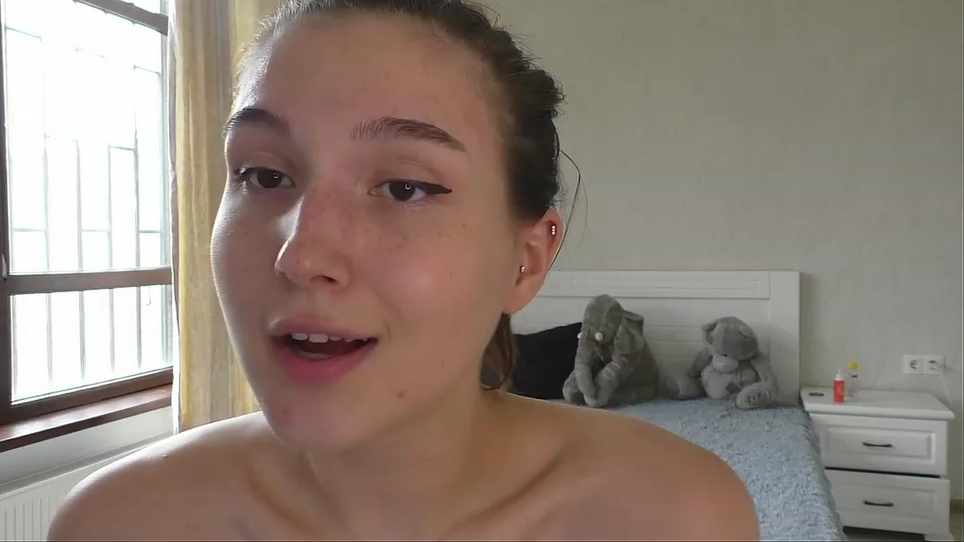 Gallery image thumbnail from LeraNuttella's myfreecams stream on, 06/04/2023, 10:12 image 4 of 20