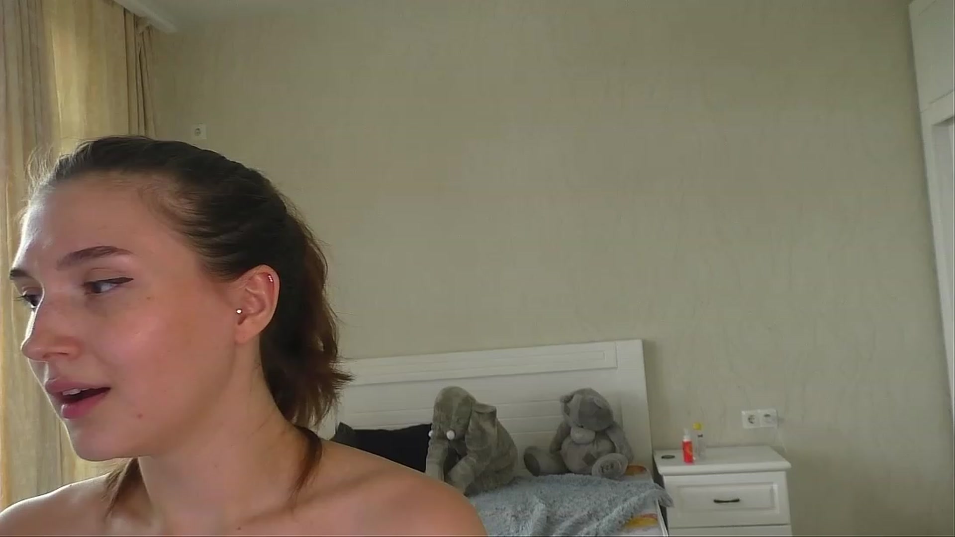 Gallery image thumbnail from LeraNuttella's myfreecams stream on, 06/04/2023, 11:26 image 7 of 20