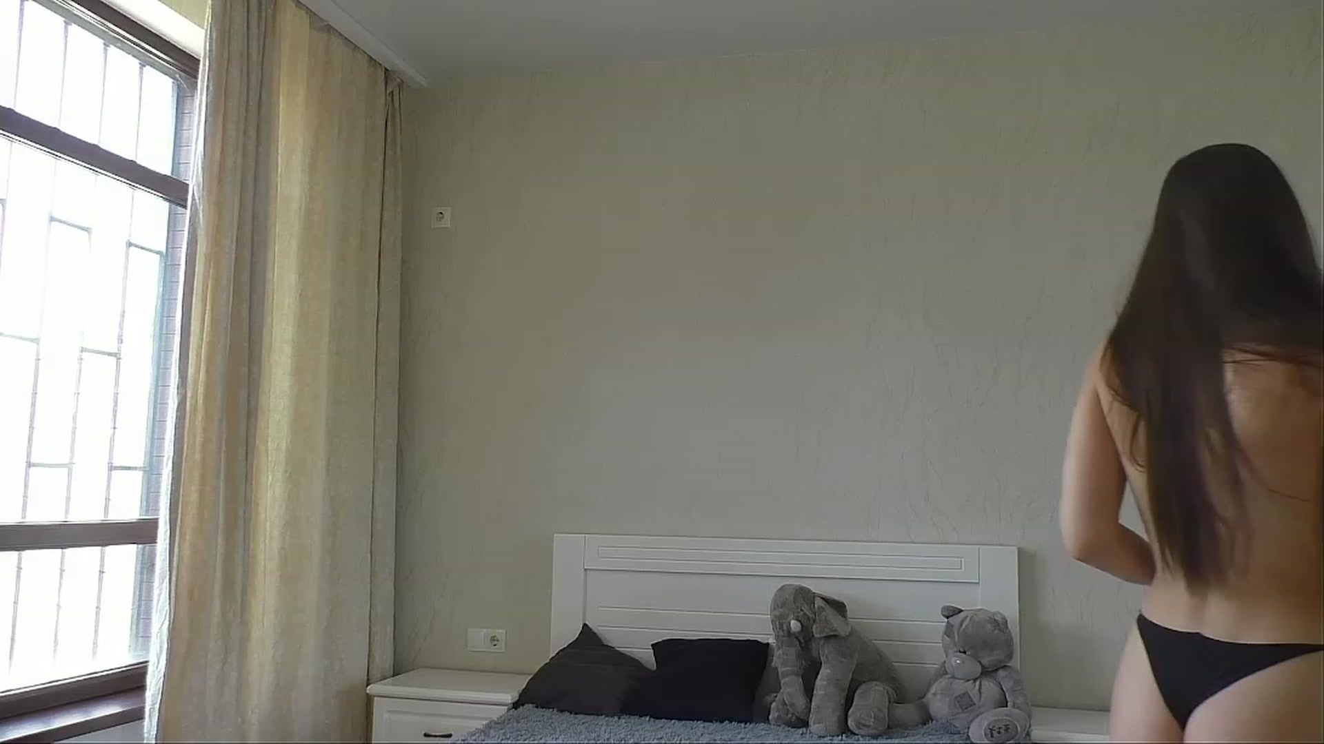 Gallery image thumbnail from LeraNuttella's myfreecams stream on, 06/13/2023, 07:43 image 7 of 20
