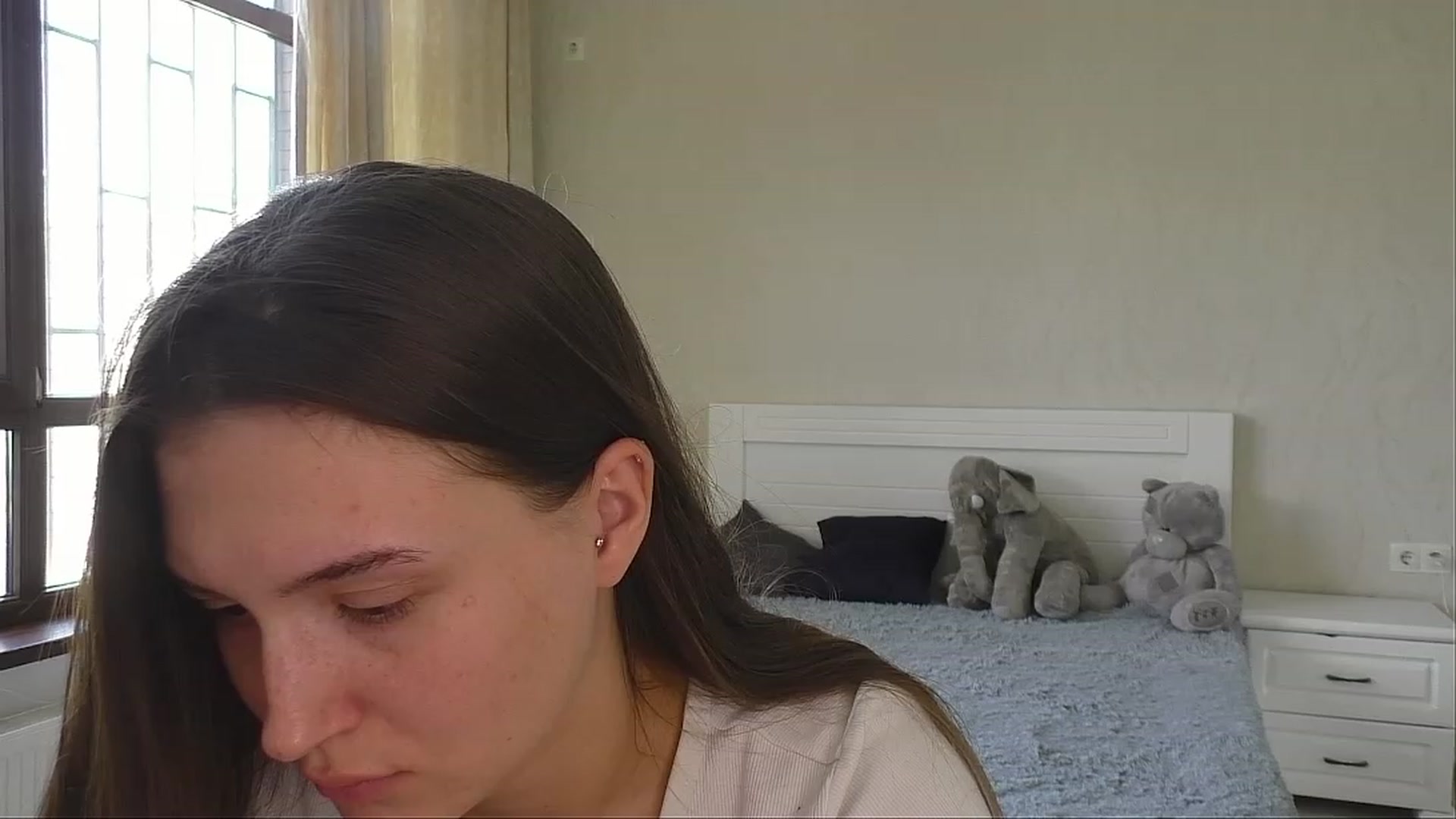 Gallery image thumbnail from LeraNuttella's myfreecams stream on, 06/13/2023, 07:43 image 5 of 20