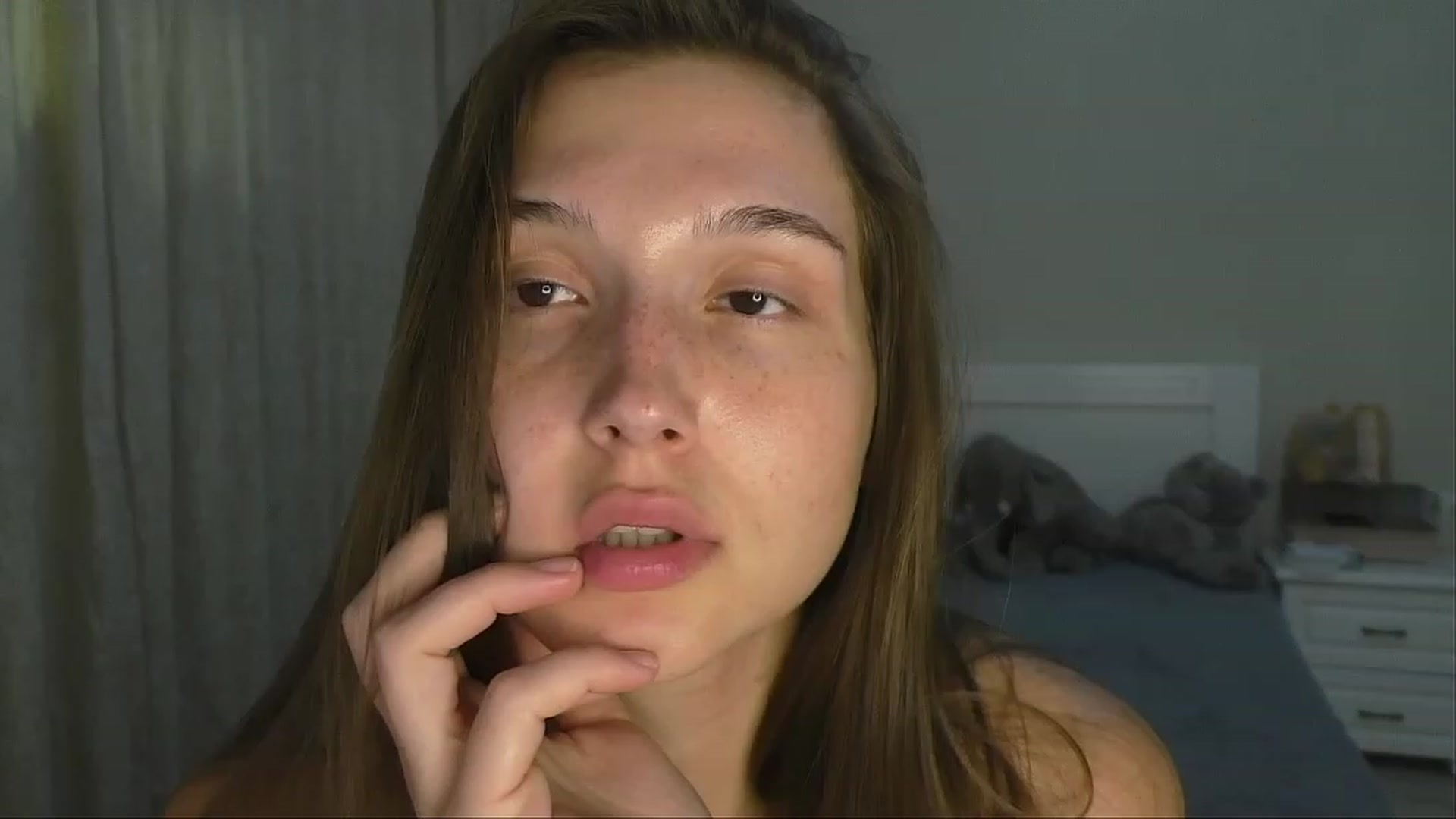 Gallery image thumbnail from LeraNuttella's myfreecams stream on, 07/08/2023, 20:05 image 17 of 20
