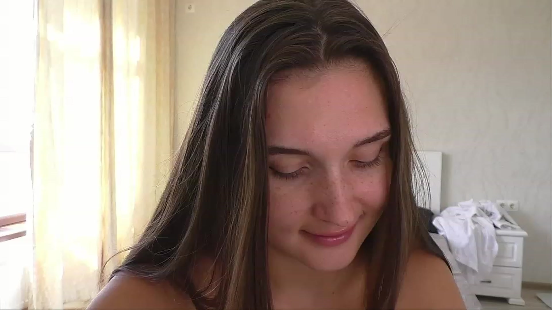 Gallery image thumbnail from LeraNuttella's myfreecams stream on, 09/16/2023, 10:22 image 15 of 20