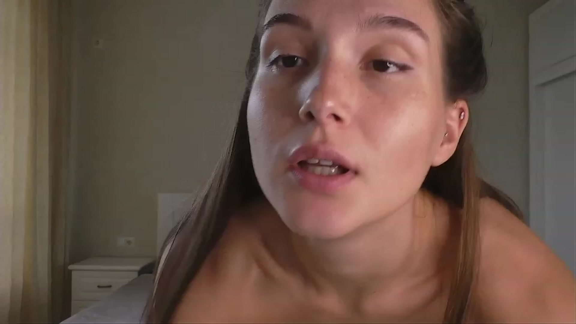 Gallery image thumbnail from LeraNuttella's myfreecams stream on, 10/10/2023, 09:43 image 4 of 20