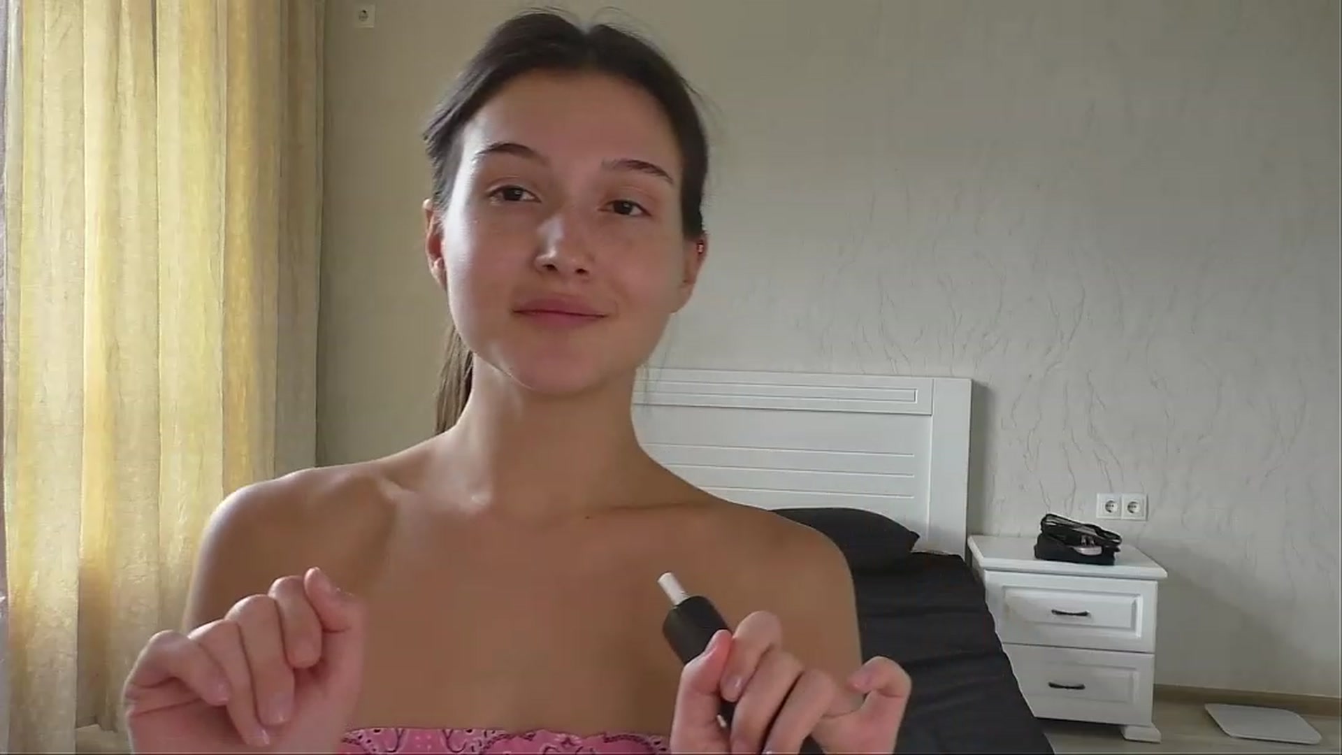 Gallery image thumbnail from LeraNuttella's myfreecams stream on, 10/16/2023, 09:14 image 12 of 20