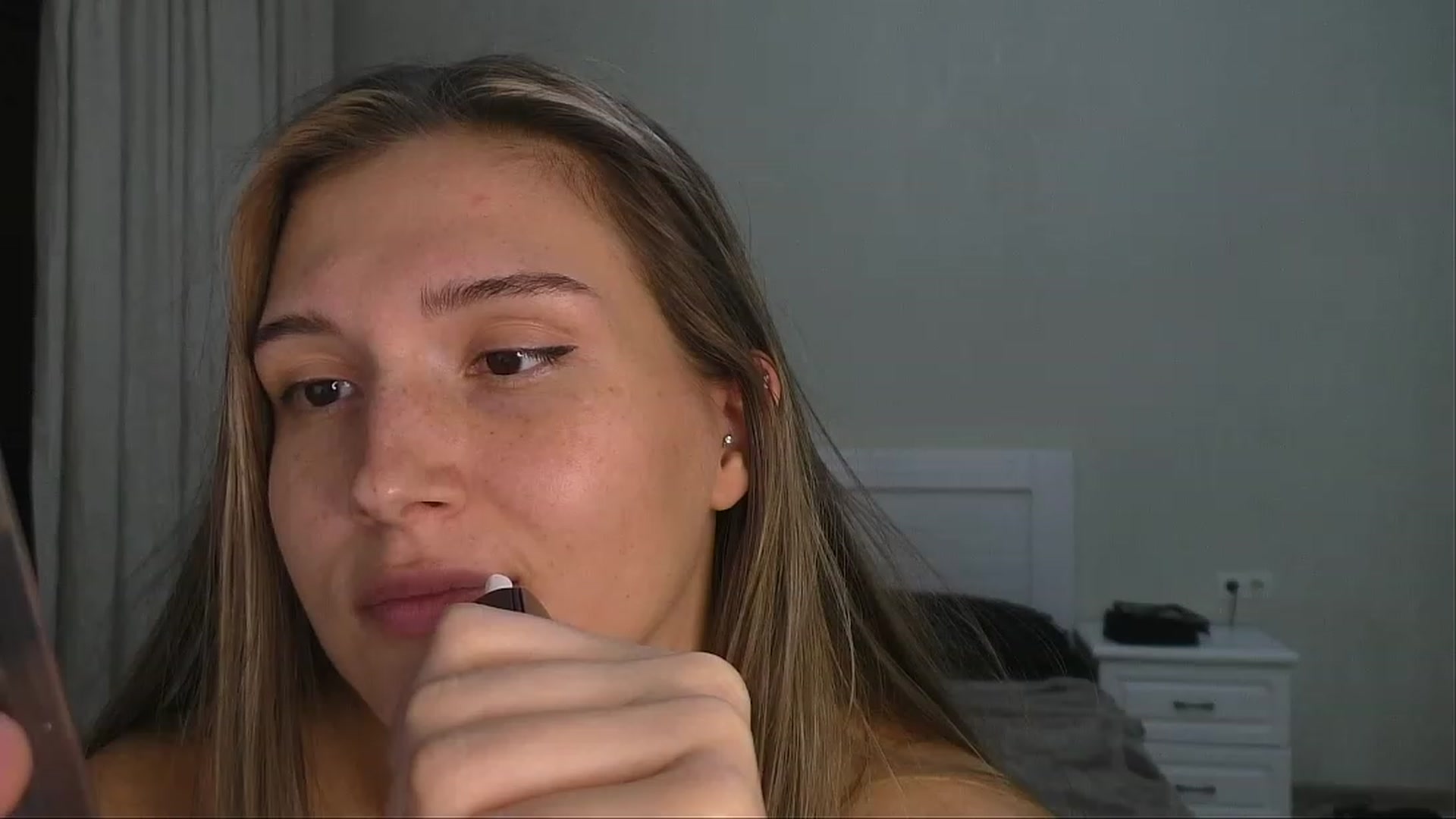 Gallery image thumbnail from LeraNuttella's myfreecams stream on, 12/09/2023, 17:23 image 18 of 20