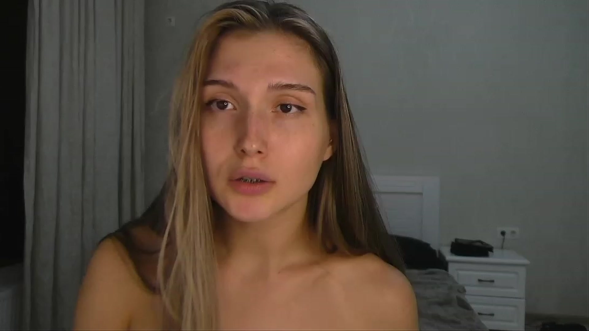 Gallery image thumbnail from LeraNuttella's myfreecams stream on, 12/09/2023, 17:23 image 6 of 20