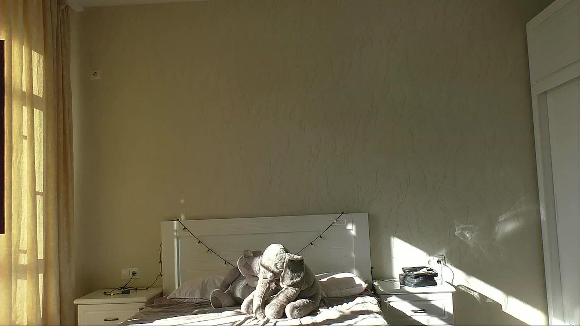 Gallery image thumbnail from LeraNuttella's myfreecams stream on, 01/29/2024, 11:02 image 6 of 20